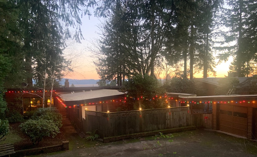 WYATT HOUSE AT CHRISTMAS