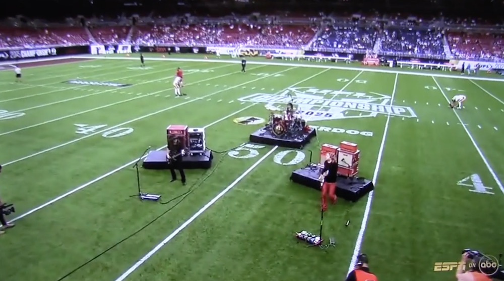 UFL HALFTIME